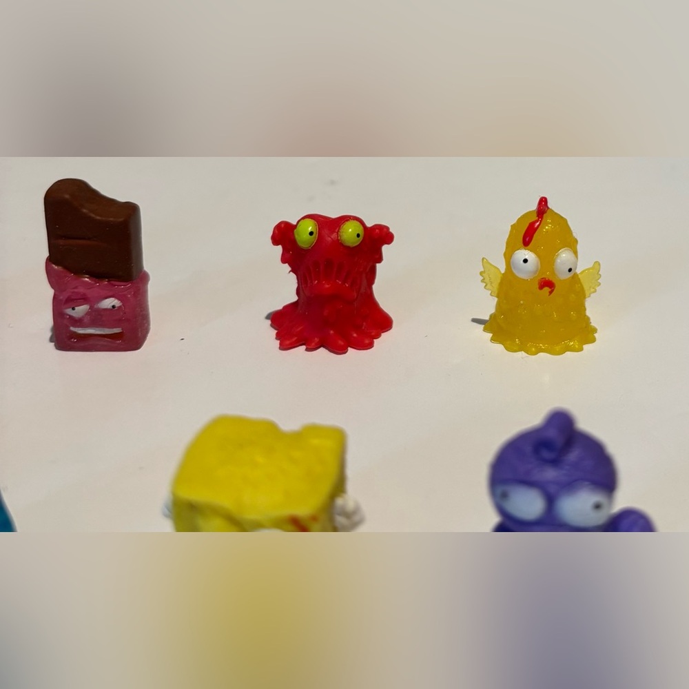 Trash Pack Exclusive Ultra Rare Lot Of 8 Including Chicken Pox - Picture 3 of 3